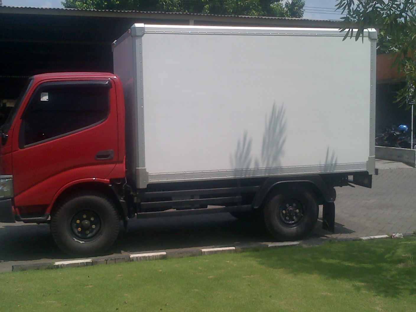KAROSERI BOX FIBER\/FIBERGLASS THERMO BOX ( FRESH AND FROZEN)