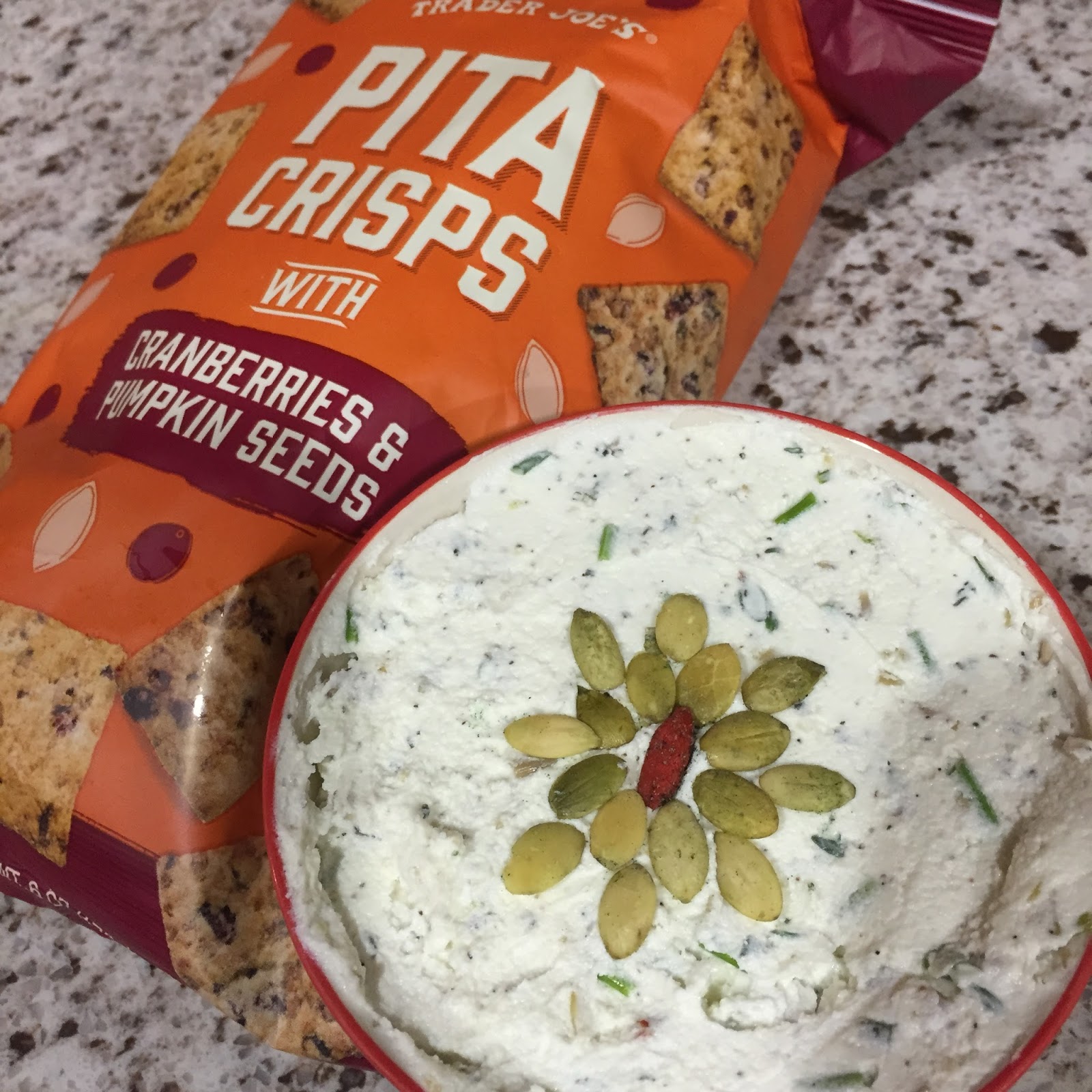 LAZY WOMAN Lazy Delicious Goat Cheese Spread