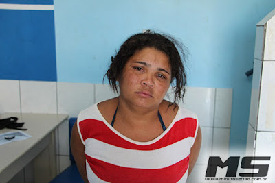 Mulher é presa depois de assassinar o marido a facada em Delmiro Gouveia 
