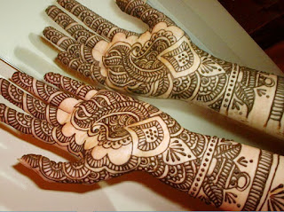 Simple Mehndi Designs Gallery For Hands