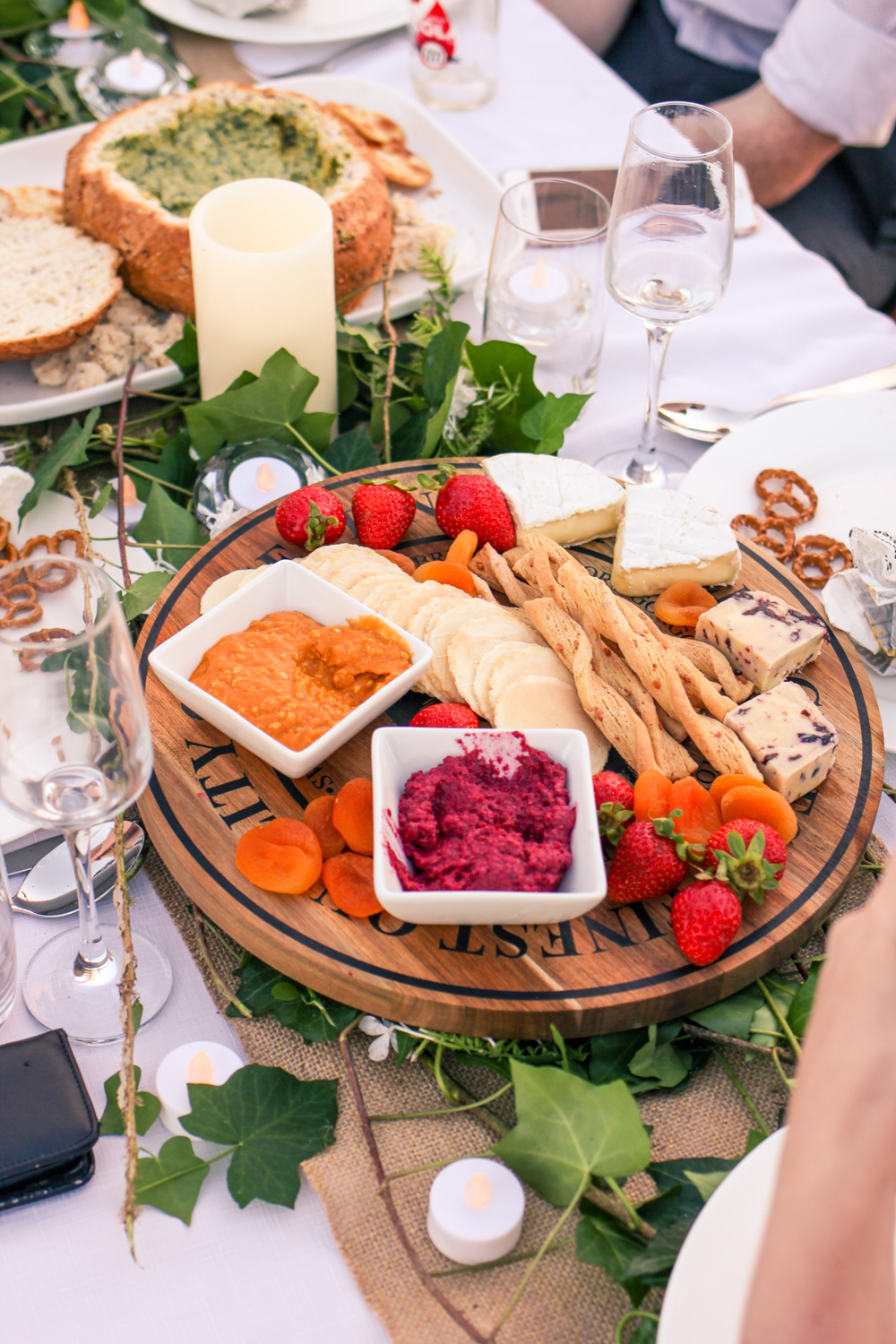 A Spontaneous Dinner on the Lake Finding Femme