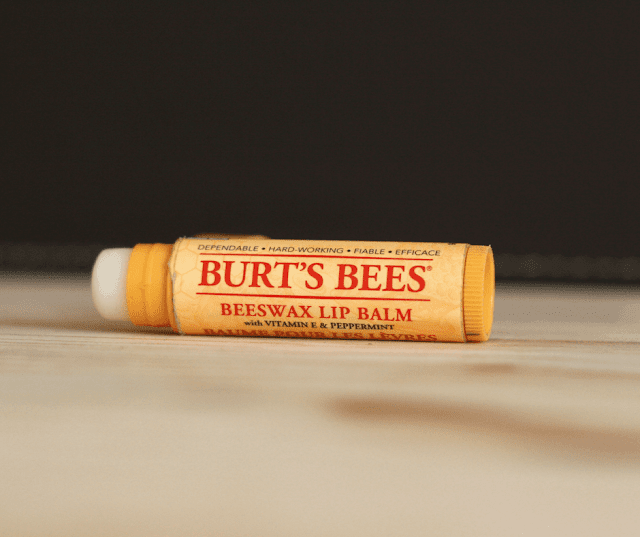 Test et revue baume à lèvres naturel Burts Bees