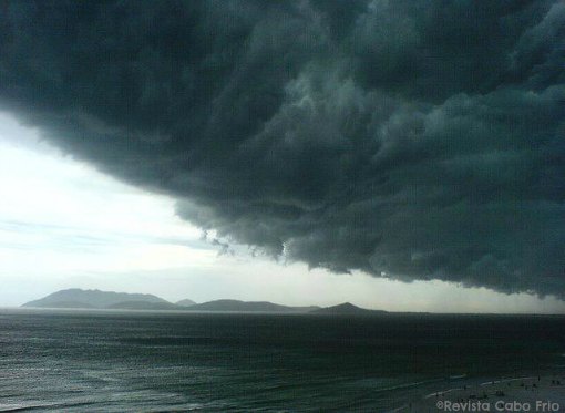 tempestade em Cabo Frio