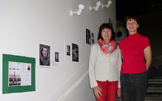 Hana Kroulikova and museum director Eva Hylmarova