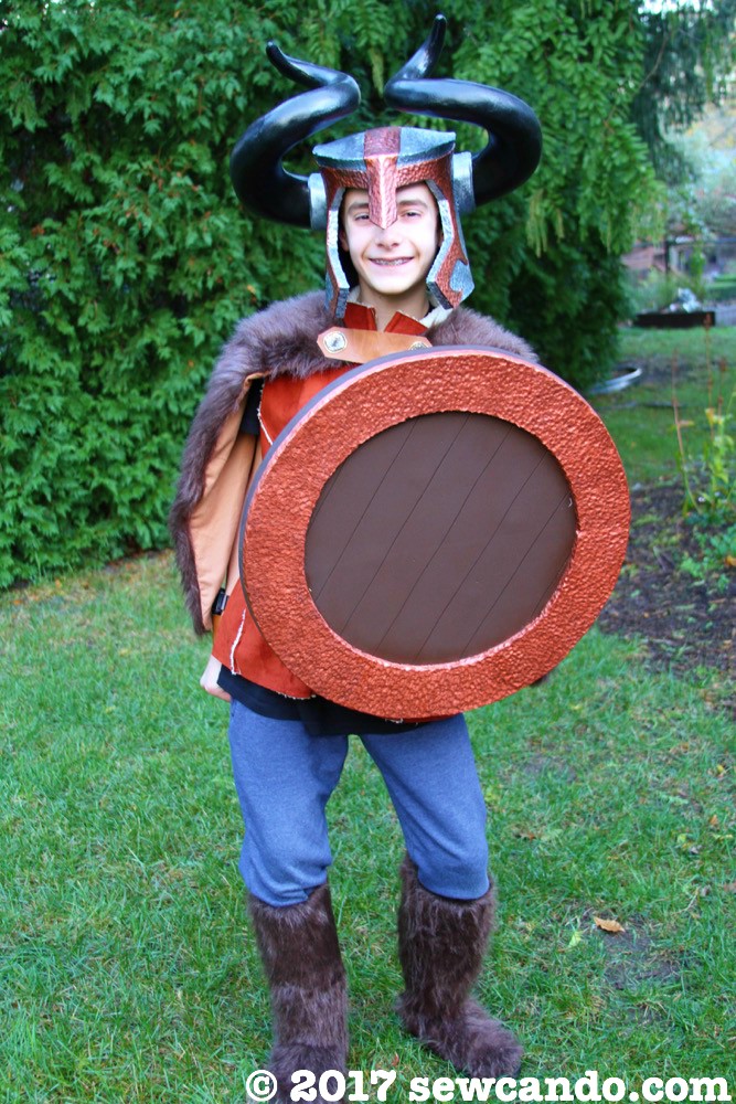 Sew Can Do Making a Viking costume + a little fuzzy wolf too