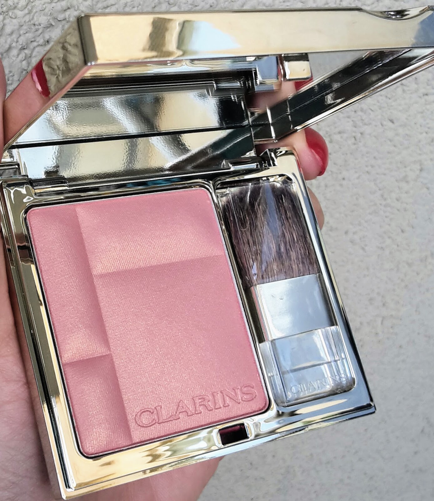 Пудра clarins everlasting compact 105. Clarins 09. Пудра clarins everlasting compact. Clarins 09. Clarins 09.