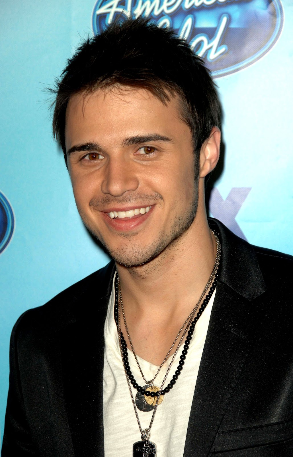 kris allen bio kristopher neil kris allen is an american musician and