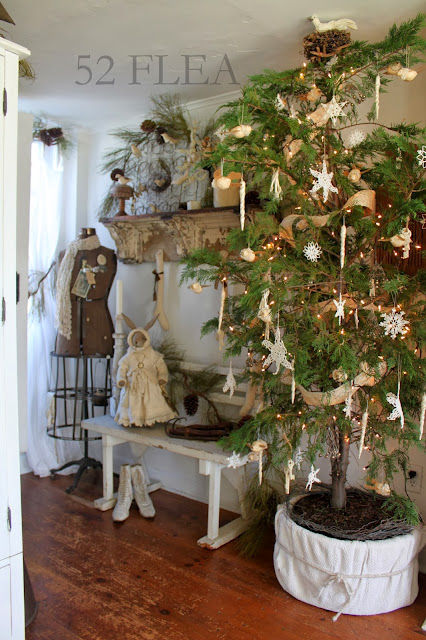 52 FLEA: Paula's Cozy Christmas Cottage 2013 - Part 1
