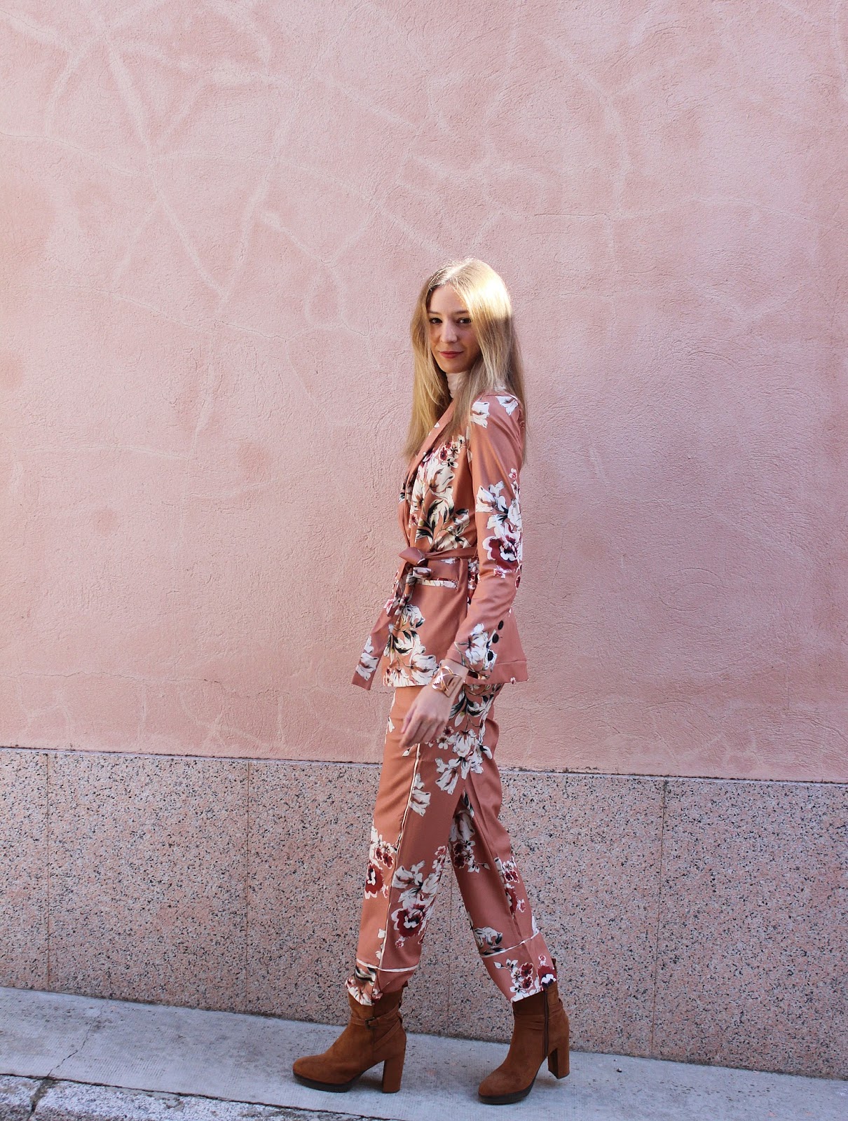 floral-suit-street-style
