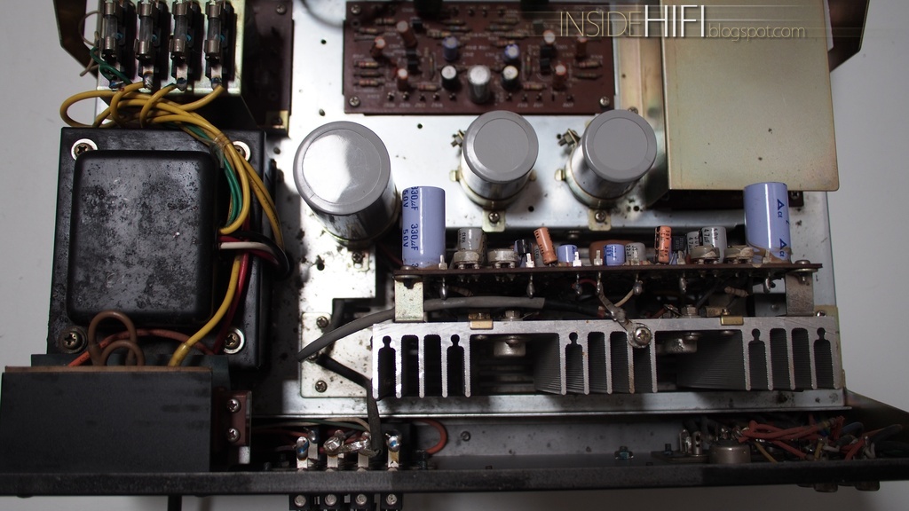 Inside Hi-Fi: Marantz 1030