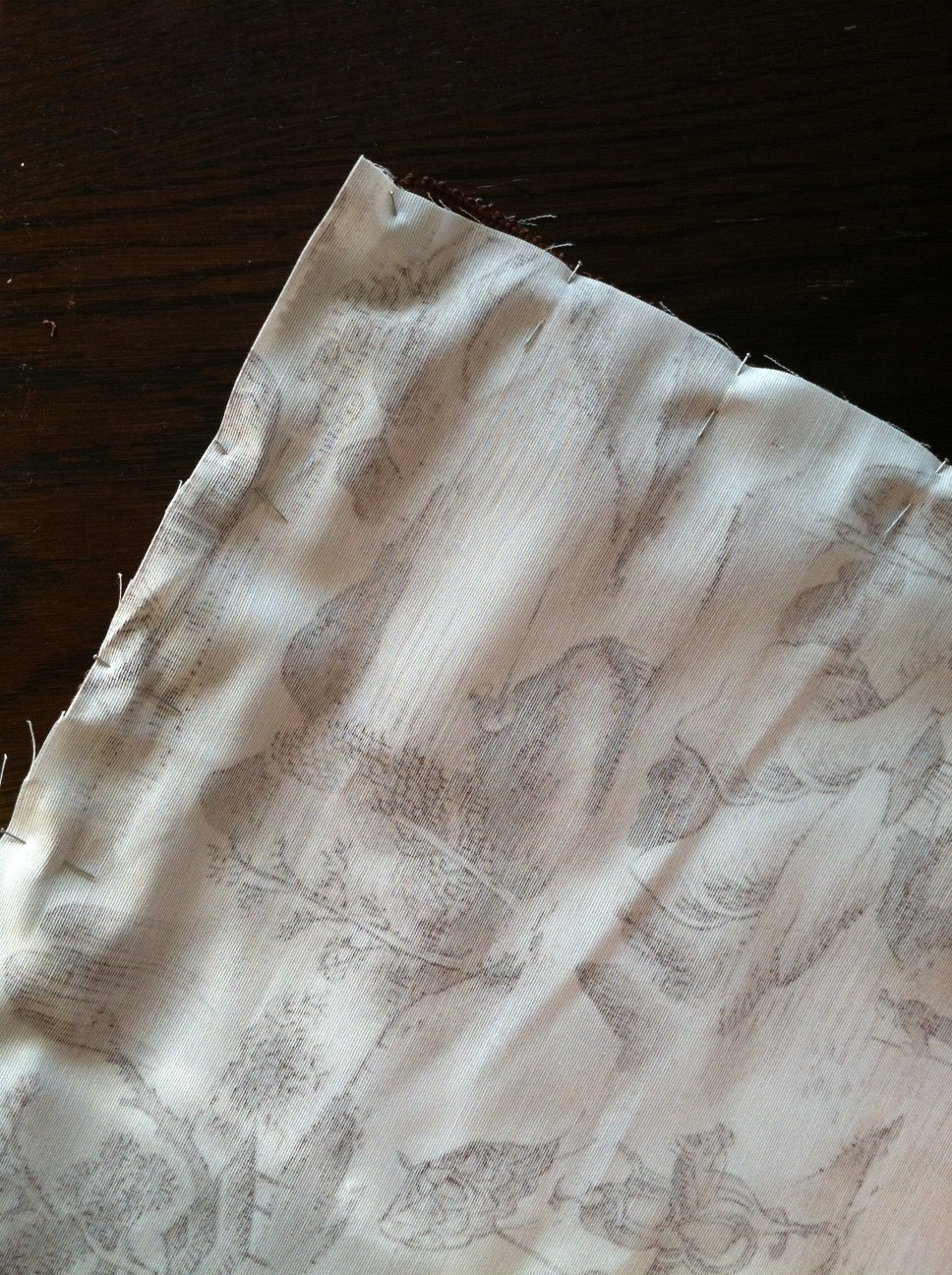 one half world Tutorial pillow with trim and a zipper