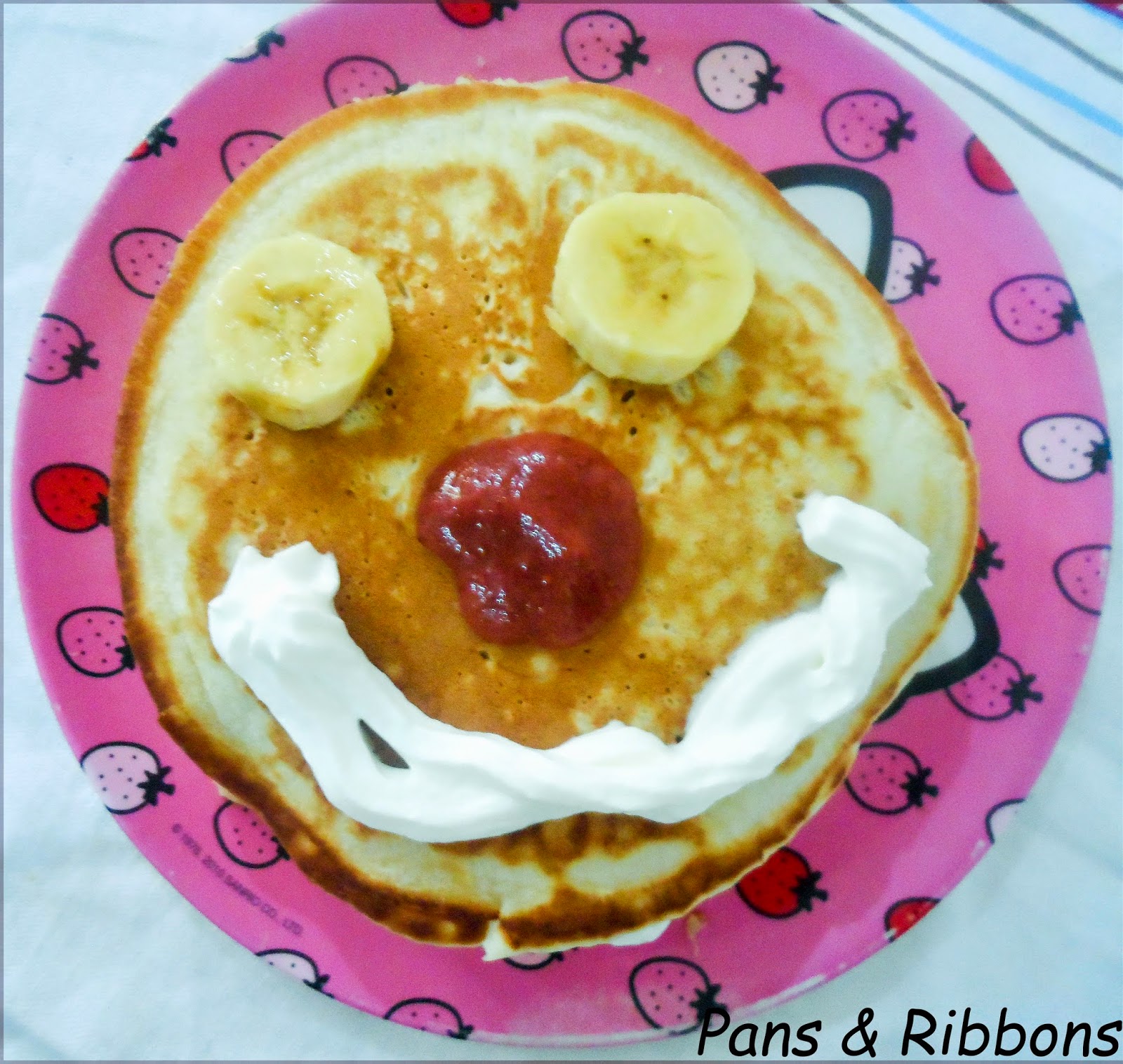 Pans and Ribbons FLUFFY SMILEY FACE PANCAKES