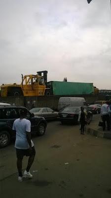 3 Photos: Another container falls on Ojuelegba bridge