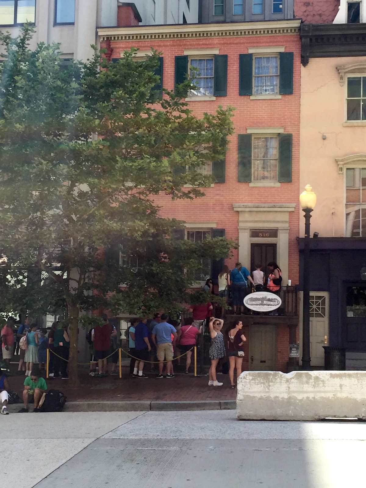 Visiting the Petersen House where President Lincoln Died Grateful