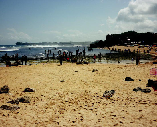 Pantai Indrayanti Gunungkidul