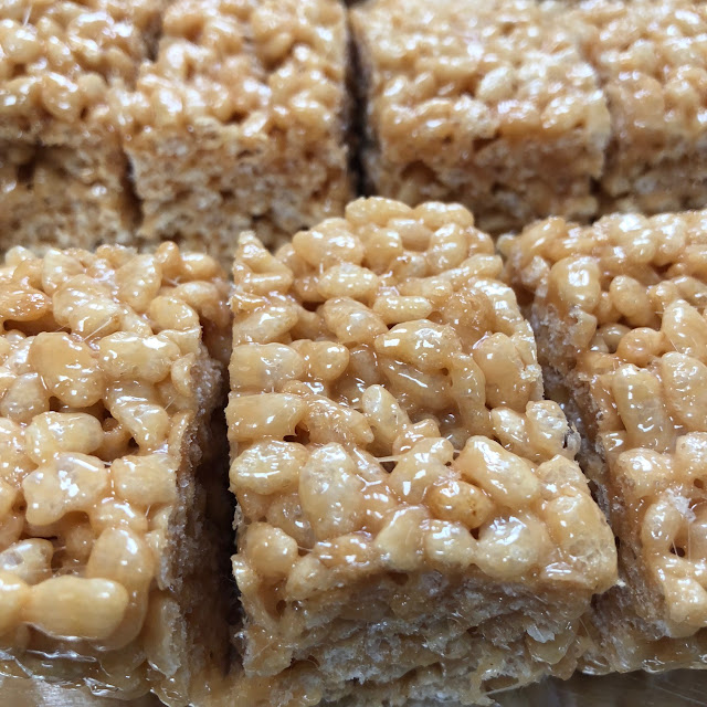 Chez Maximka Toffee Marshmallow Crispies ReadCookEat