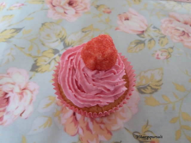 Cupcake à la fraise tagada ©