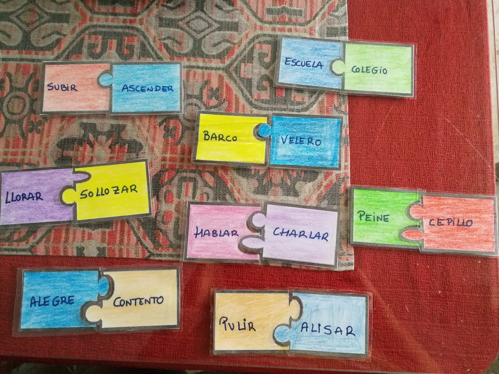 Nuestro Cole "Luis Chamizo" Puzzle de Sinónimos /Antónimos.