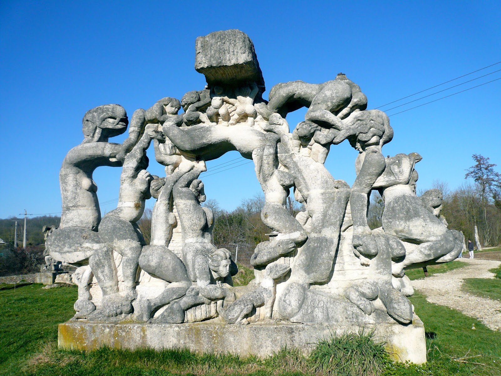 Le blog photos de Jo: Le Jardin de sculpture de la Dhuys sur la commune