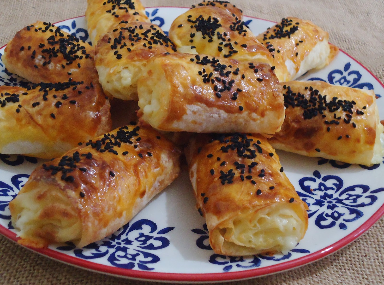 Birsel ve İrem Pratik Peynirli Börek