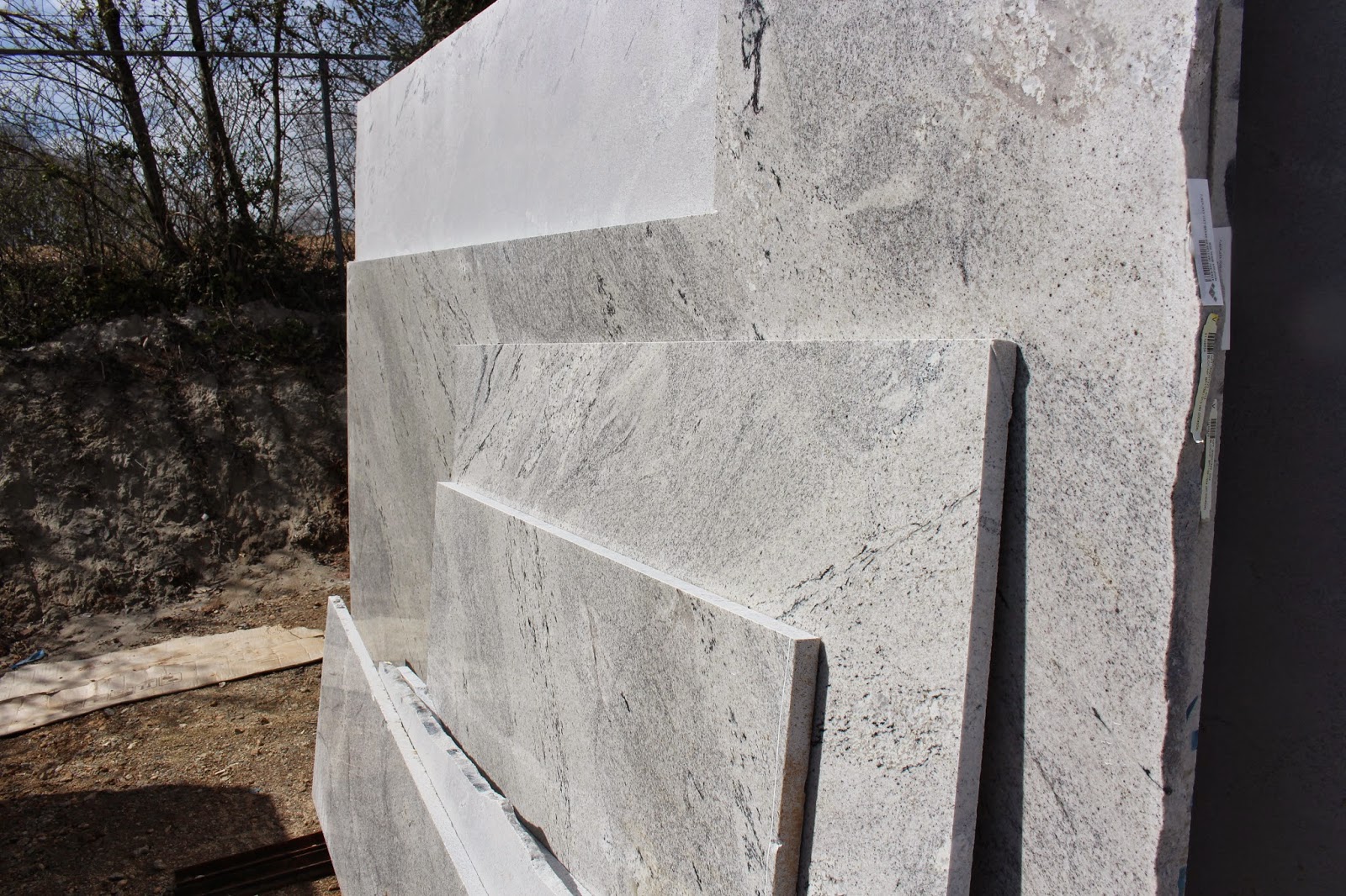 The Best White Granites That Look Like Marble