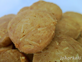 3 chinese new year (cny) hacks to save money Chinese New Year Goodies 2013 in Johor Bahru |Johor Kaki Travels for Food