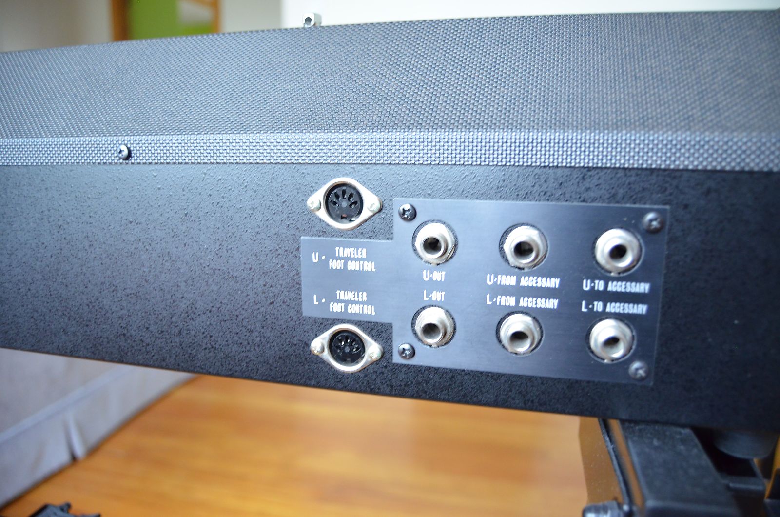 MATRIXSYNTH Univox 800DV with Dust Cover