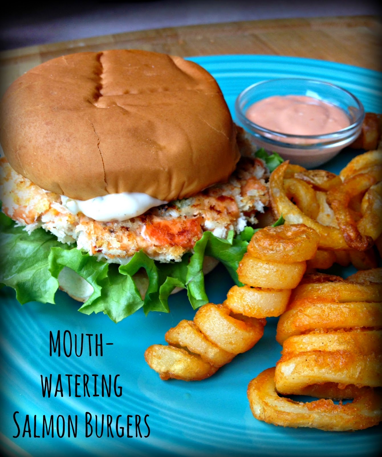 HiLine Healthy PankoCrusted Salmon Burgers