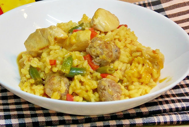 Arroz A La Cazuela Con Pollo Y Salchicha
