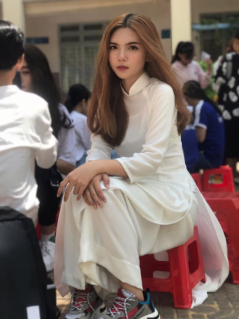 Hồng Khanh - Màn đêm sương mù bao phủ, nhớ anh rồi không ngủ được đâu Hồng Khanh - Màn đêm sương mù bao phủ, nhớ anh rồi không ngủ được đâu
