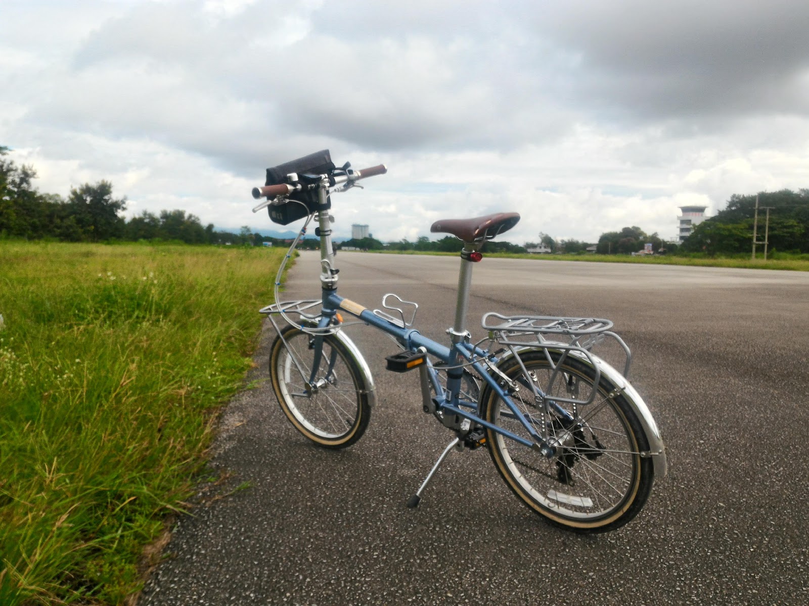 dahon boardwalk d7 price