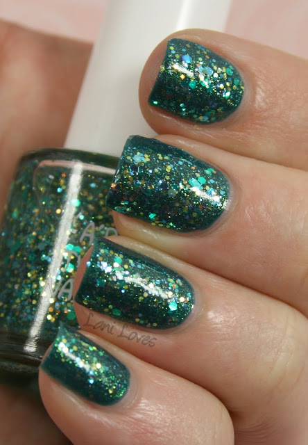 A'Pieu Twinkle Nail Touch BL03 nail polish swatch