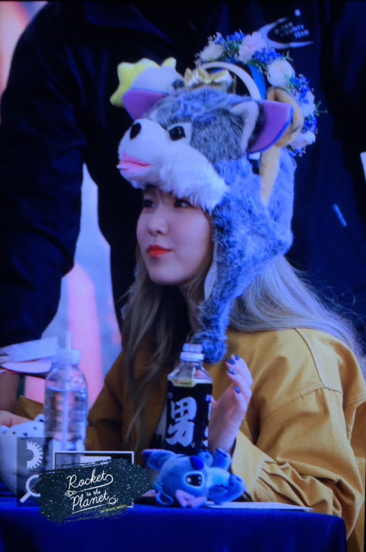 팬들이 준 선물 다 써주고 싶었던 레드벨벳 웬디의 선택.jpgif | 인스티즈