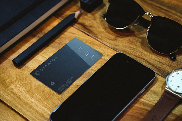 數位時代翻攝自 Stratos Card 官網 數位時代翻攝自 Stratos Card 官網