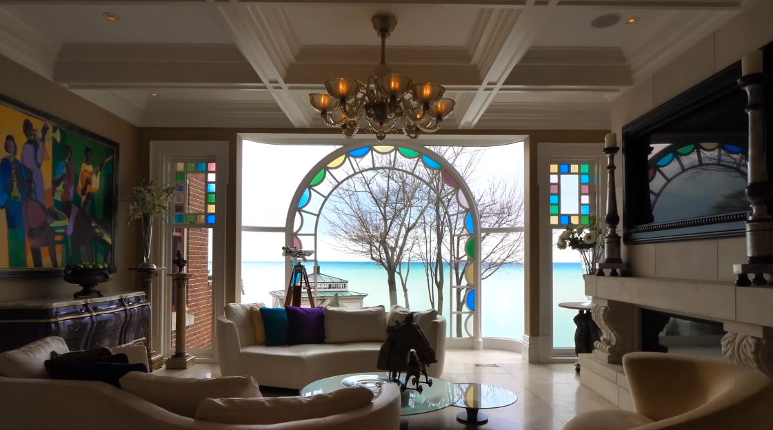 33 Interior Design Photos vs. 22 Bayview Dr, St. Catharines, ON Home Tour