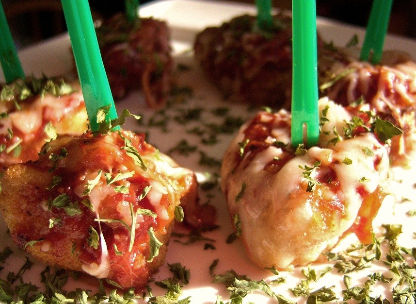 these are mahi mahi appetizers made with beer batter to dip fish in and then fried
