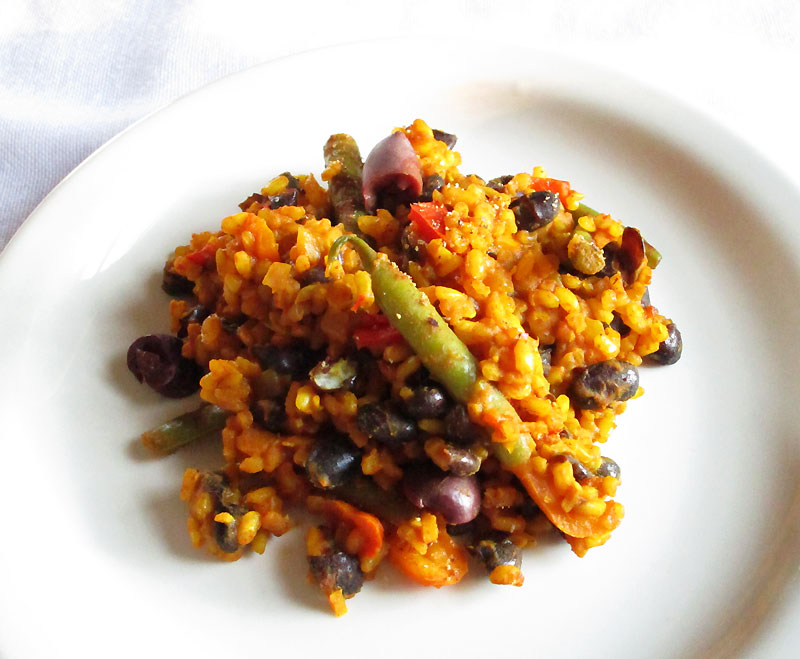 SpanishStyle Saffron Rice with Black Beans Lisa's Kitchen