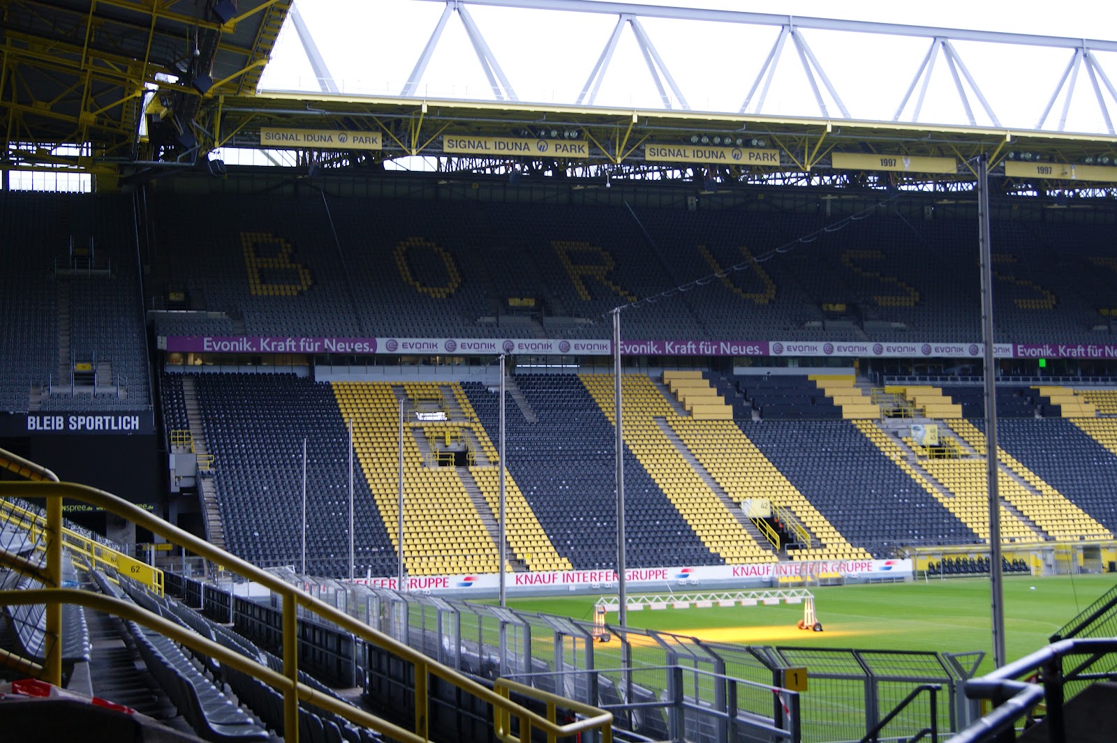 live it alive Signal Iduna Park