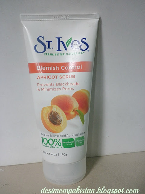 St IVES NATURALLY CLEAR  APRICOT SCRUB  BLEMISH CONTROL