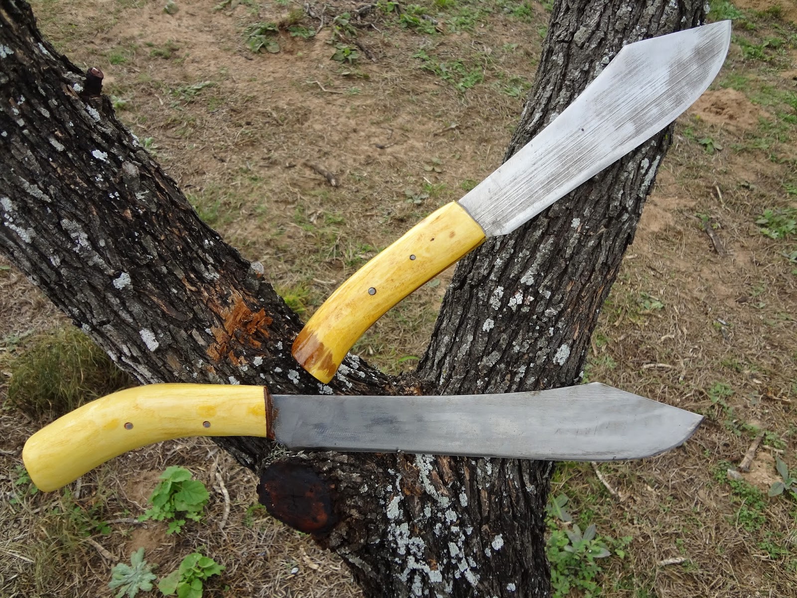 Woods Roamer HOW TO MAKE A CUTLASS MACHETE