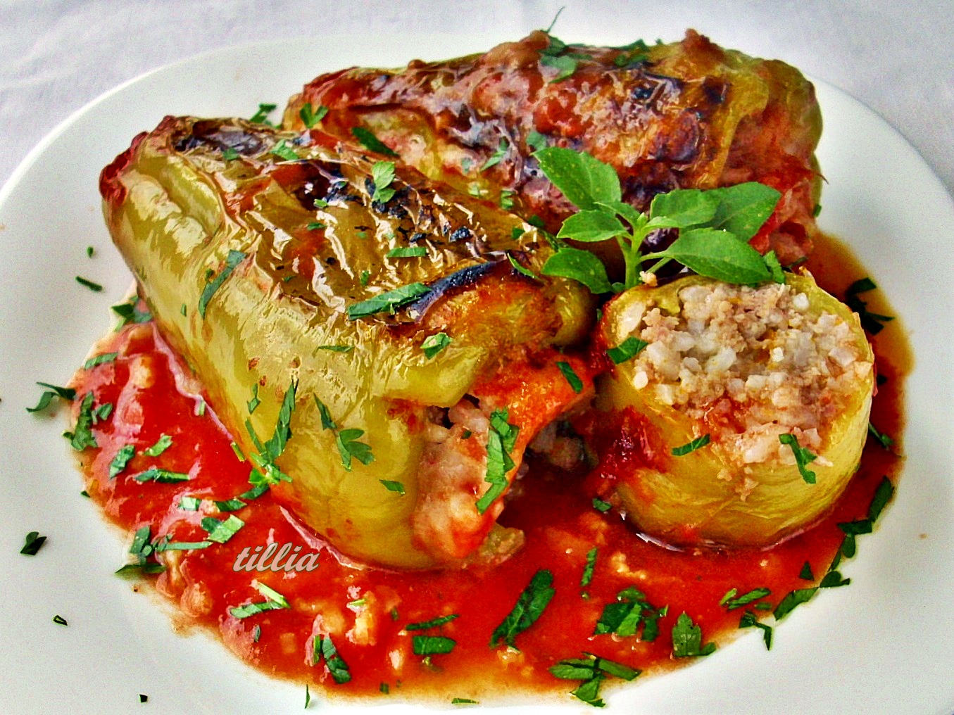 Вкуснейшие фаршированные перцы с сeкретом.