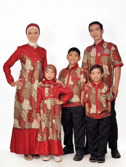  Model  Baju  Batik Muslim Sarimbit Keluarga  Terbaru