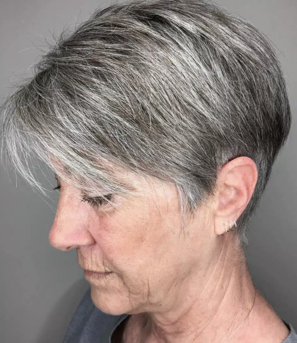 pictures of hairstyles for 60 year old woman
