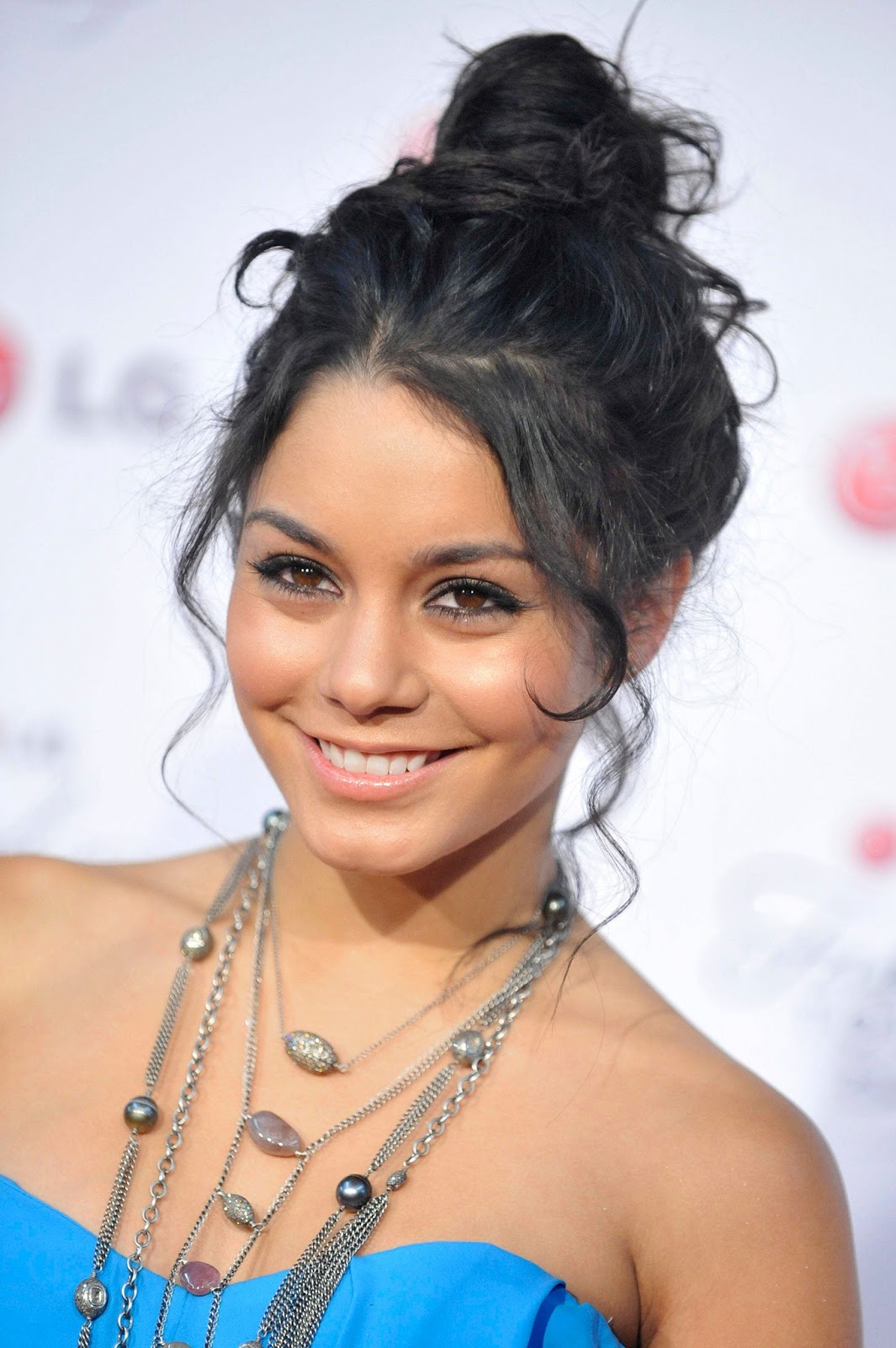 LONG HAIRCUTS WITH BANGS Hairstyles for prom