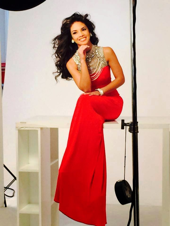 O Universo dos concursos: Miss Connecticut USA 2014 Desirée Pérez