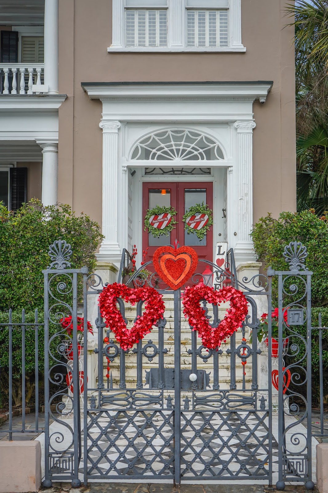 Charleston Daily Photo Valentine spirit