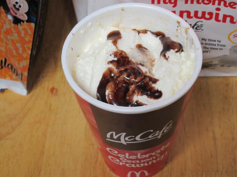 Review McDonald's Peppermint Hot Chocolate