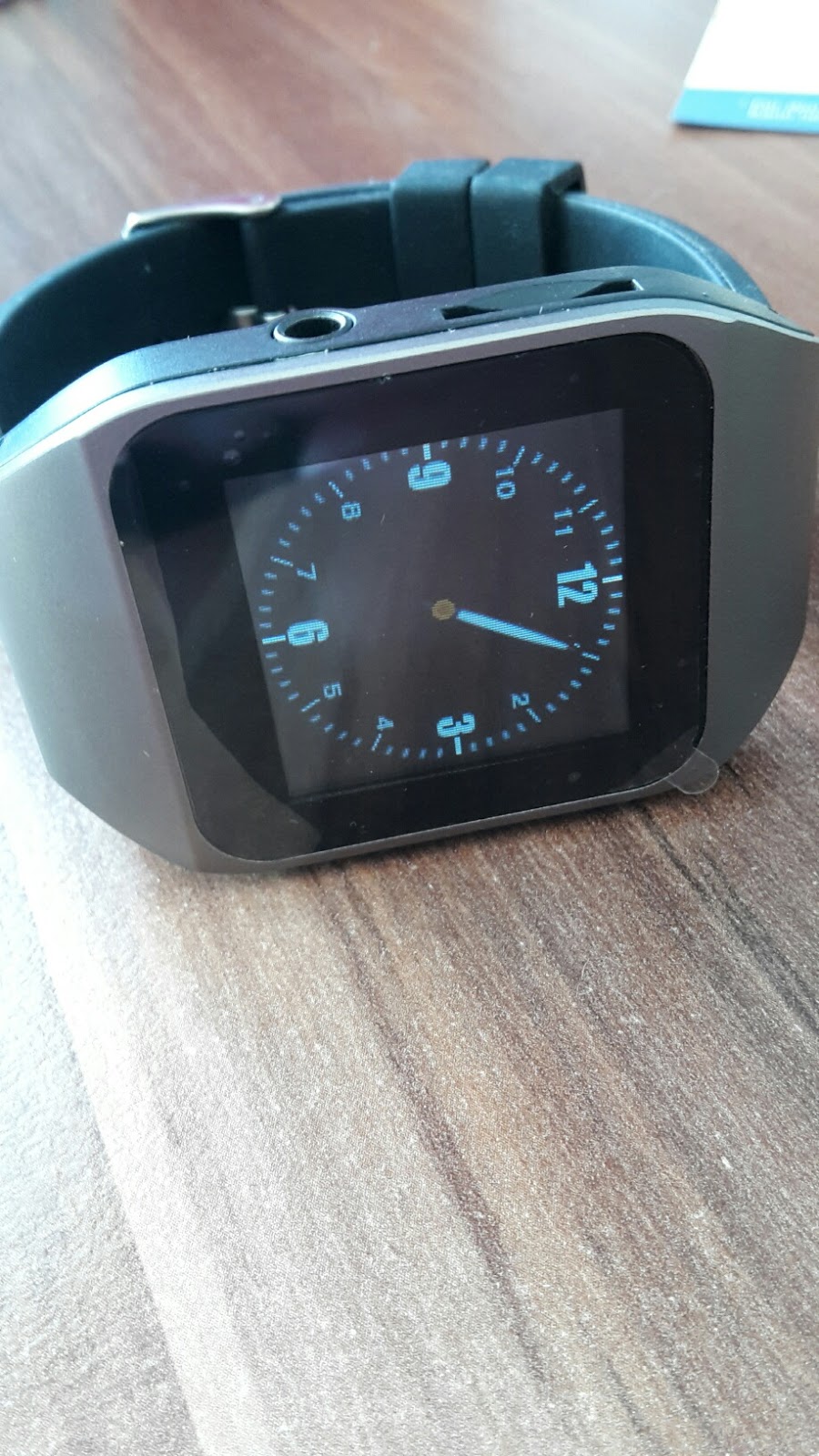 Mona's Blog AGPTek 8GB 1.4 Zoll Touchscreen Bluetooth MP3Player Uhr