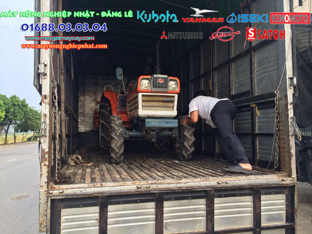 MÁY GẶT ĐẬP LIÊN HỢP KUBOTA: Bán máy cày đất máy kéo cũ nhật bản Kubota ...