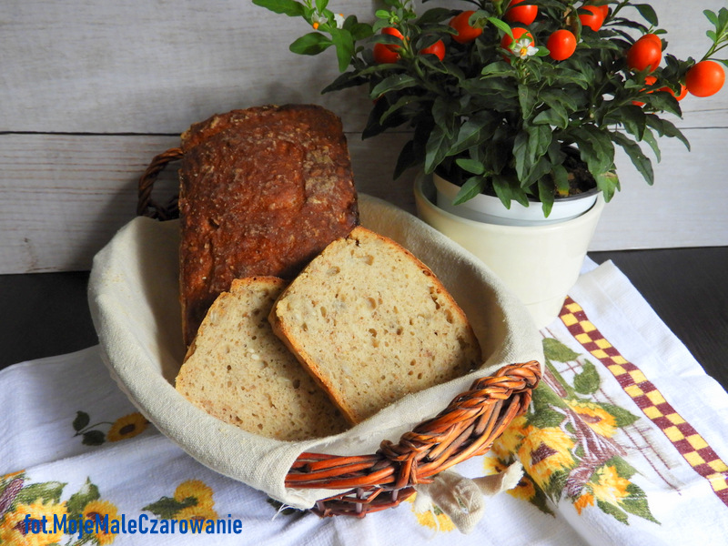 Chleb pszenno - żytni na zakwasie i drożdżach ze słonecznikiem
